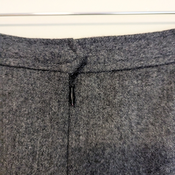 Evan Picone Vintage 100% Wool Charcoal Skirt - Picture 2 of 4